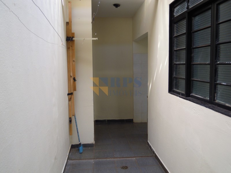 Casa para alugar com 2 quartos, 85m² - Foto 31