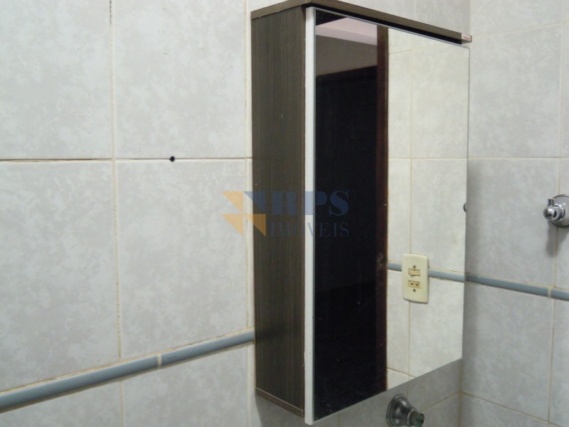 Casa para alugar com 2 quartos, 85m² - Foto 20