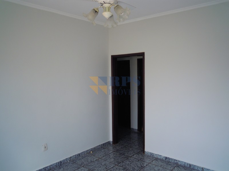 Casa para alugar com 2 quartos, 85m² - Foto 9