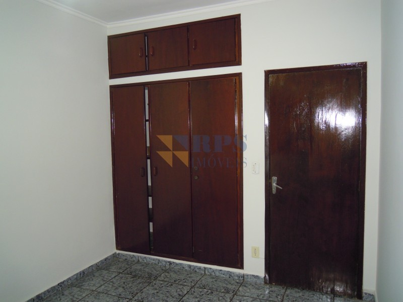 Casa para alugar com 2 quartos, 85m² - Foto 11