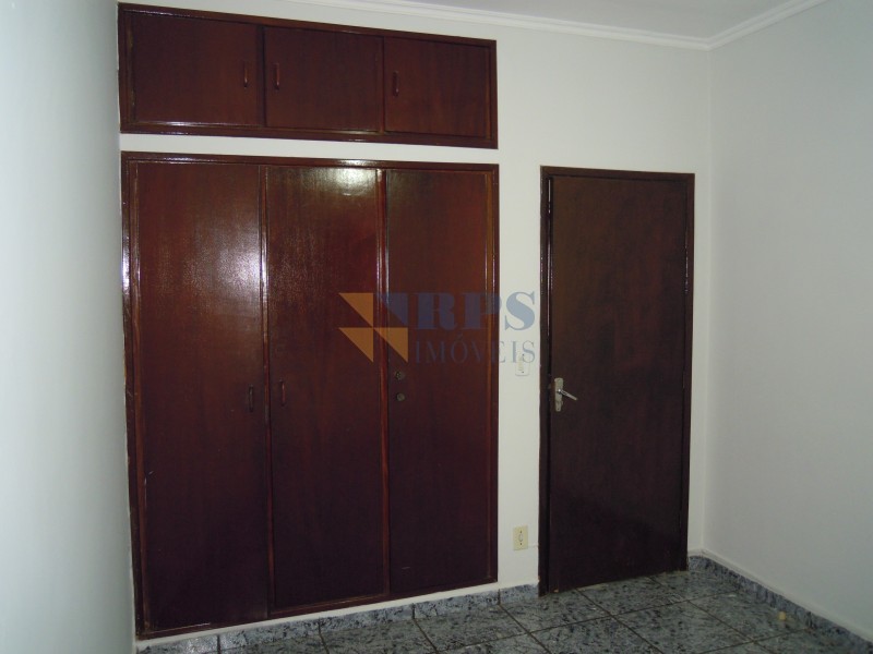 Casa para alugar com 2 quartos, 85m² - Foto 12